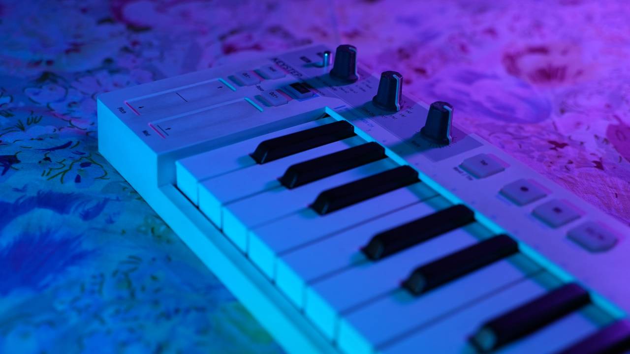 5 Best Midi Controllers to Buy in 2023